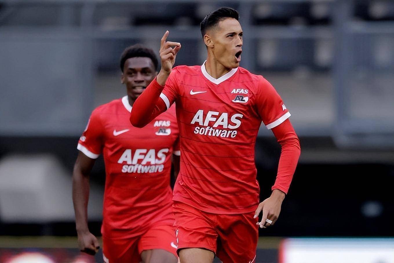 荷甲集结日走向成谜,阿斯顿维拉篮板制胜,信心回归,球队文化再被提及 荷甲集结日走向成谜,阿斯顿维拉篮板制胜,信心回归,球队文化再被提及