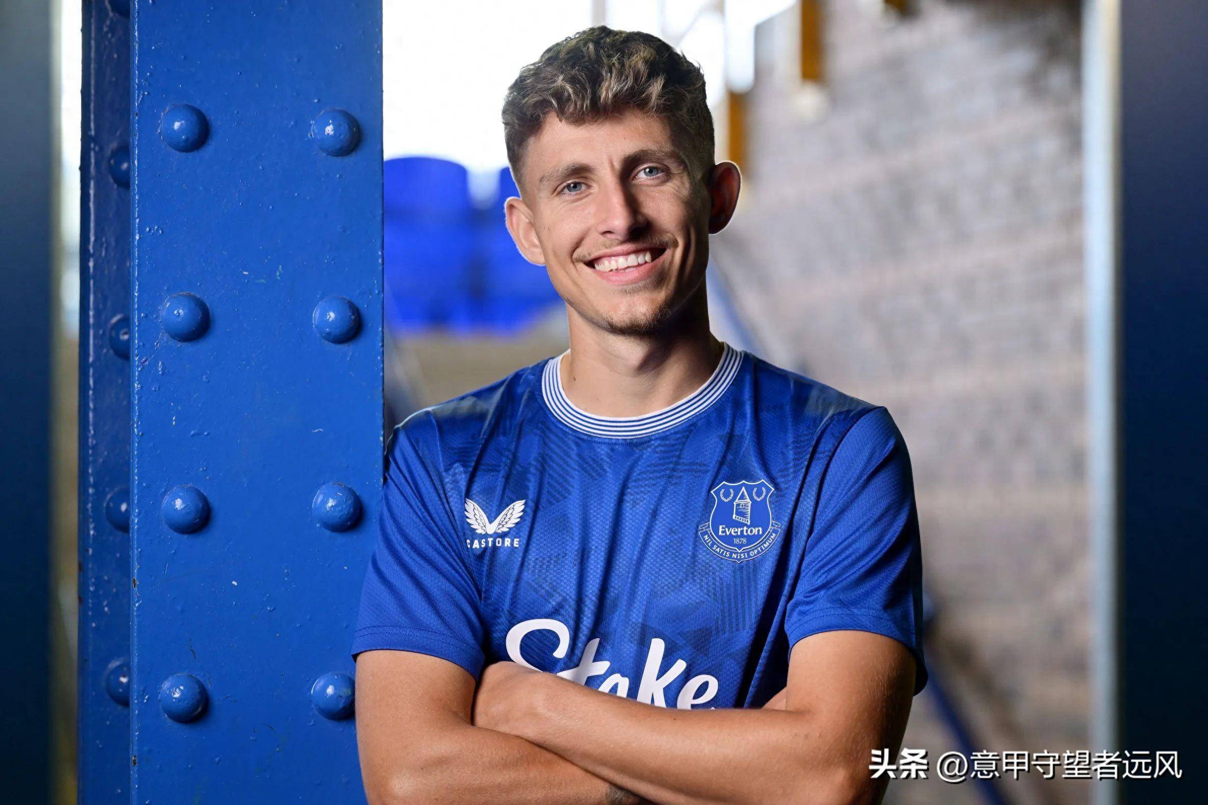 那不勒斯教练是谁