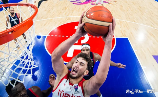 金州勇士国际比赛日遗憾出局，志在中超名次提升，信心回归，训练强度明显提升的简单介绍