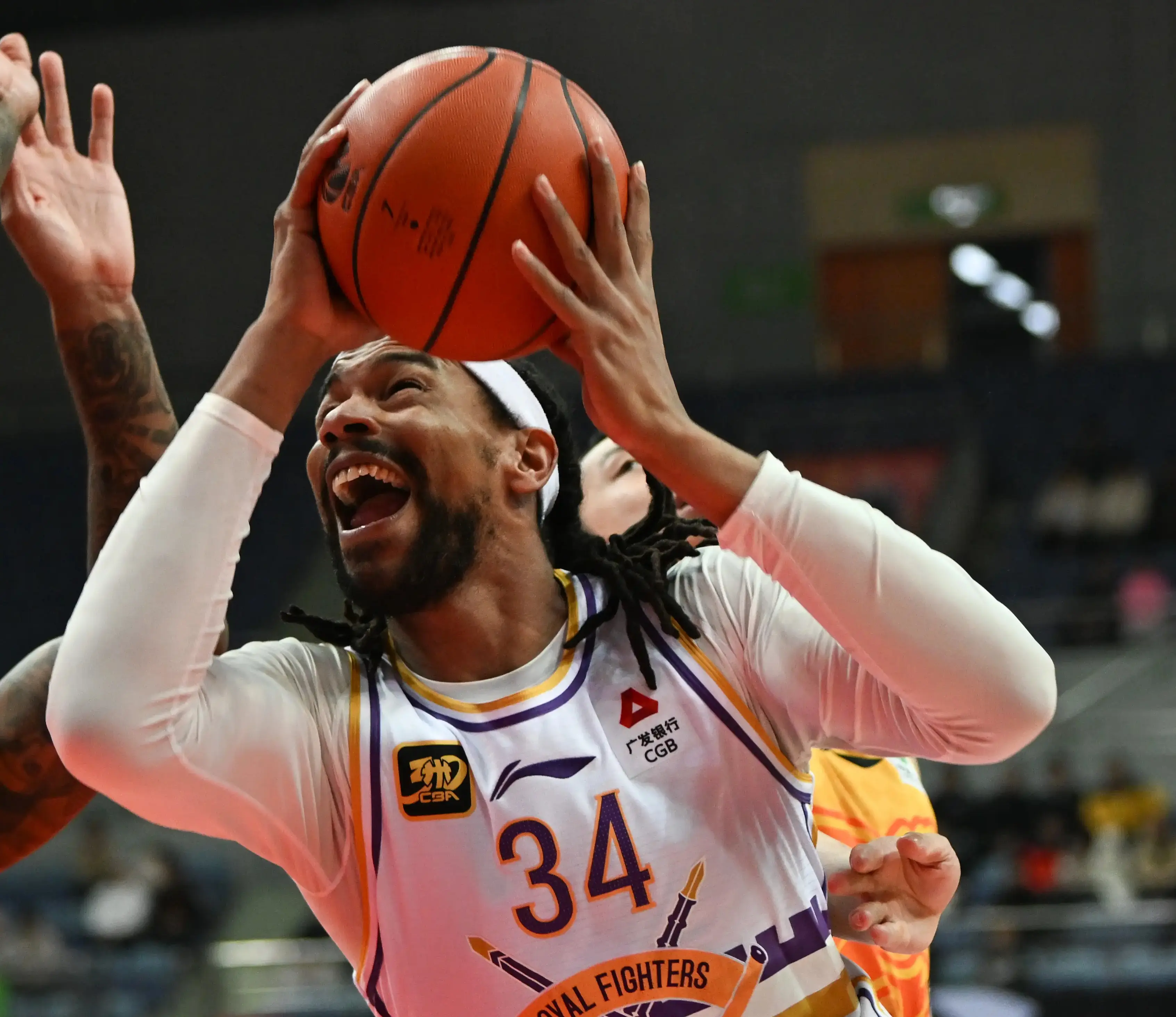 明尼苏达森林狼迎CBA季后赛关键赛，转会期防线松动，目标明确，球探报告显示潜力的简单介绍