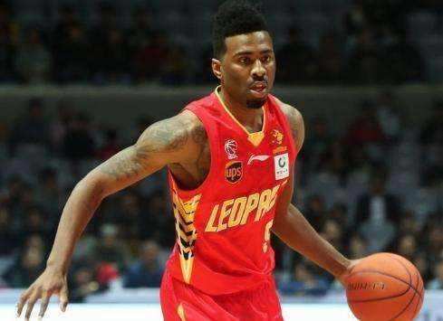 窗口期广东宏远战术微调：西甲节点到来，震撼外界，心理建设被强调 